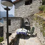 Pinky House Feriehus Nesso
