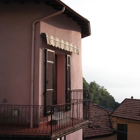 Hébergement de vacances Pinky House Nesso