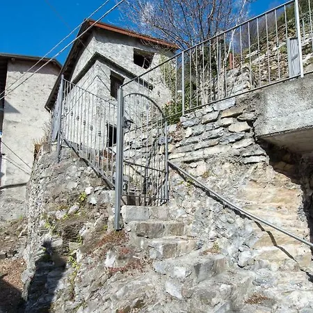 Hébergement de vacances Pinky House Nesso